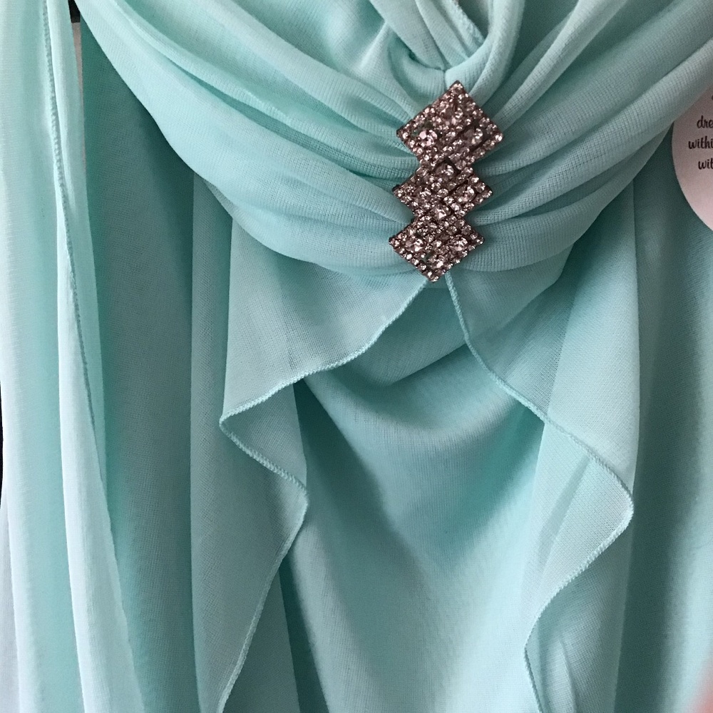 Special occasion gown mint green size 5/6